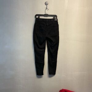 Levi Strauss Gold signature Black Women's Jeans 29x30.  0090